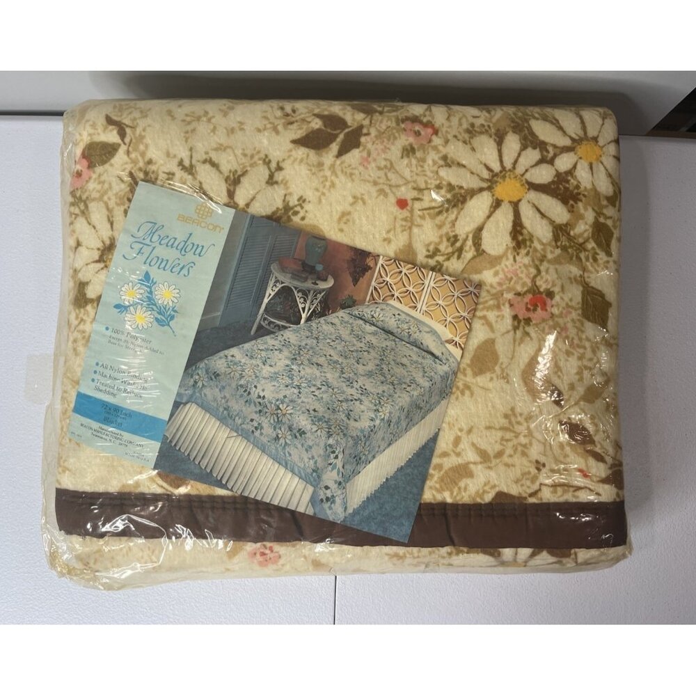 Vtg Beacon Blanket Meadow Flowers NOS‎ Brown Trim MCM 72”x90”